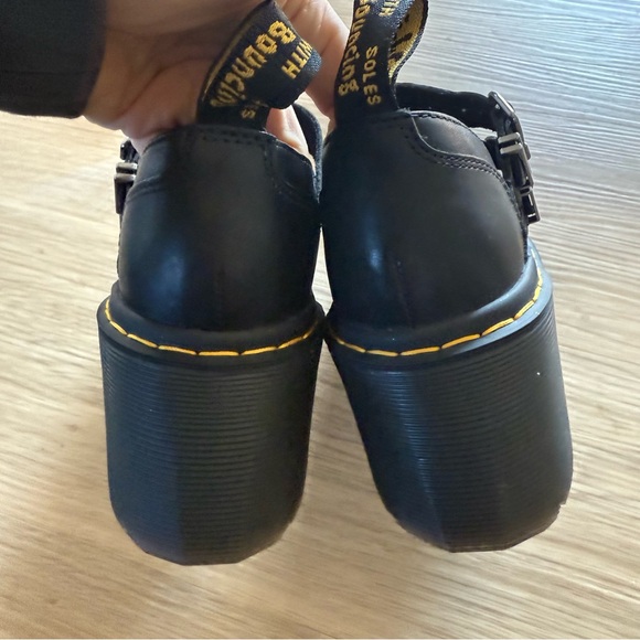 Dr. Martens Eviee Pump - Women's Sz 6 L US Black Stacked Heel - Picture 5 of 7